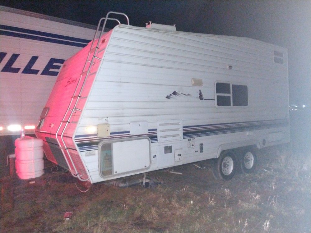 2002 Sierra toy hauler