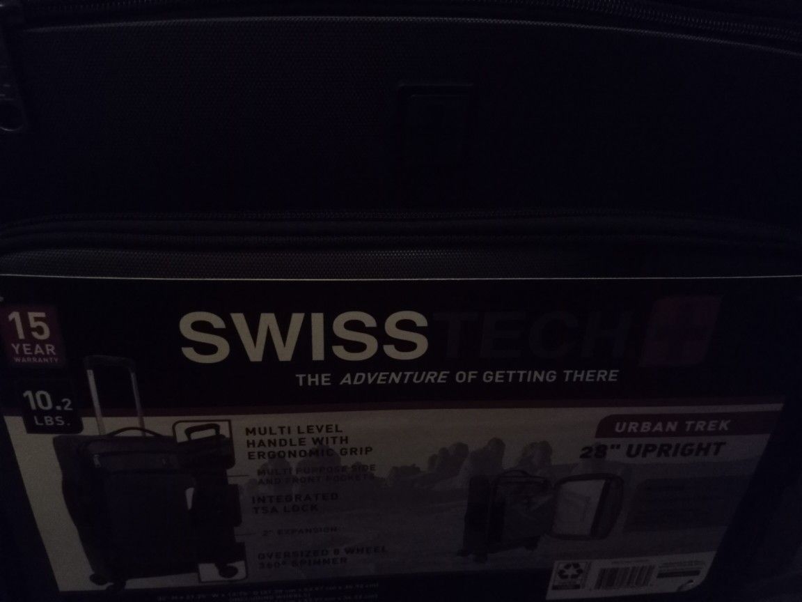 Luggage Perfect Xmas Gift For Anyone Going On A Trip! Brand New 95 Dollars