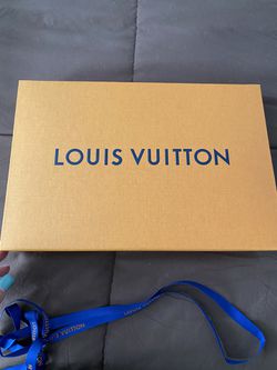 Louis Vuitton Black Scarf Thumbnail