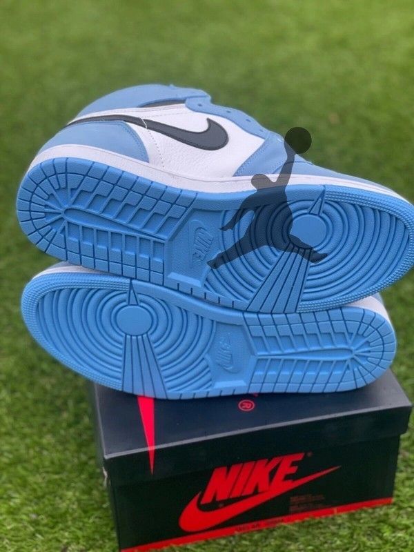 Jordan 1 Retro High White University Blue Black New