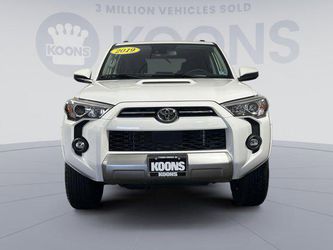 2021 Toyota 4Runner Thumbnail