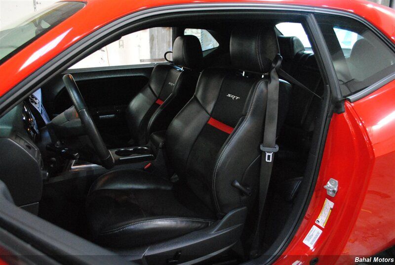 2010 Dodge Challenger SRT8