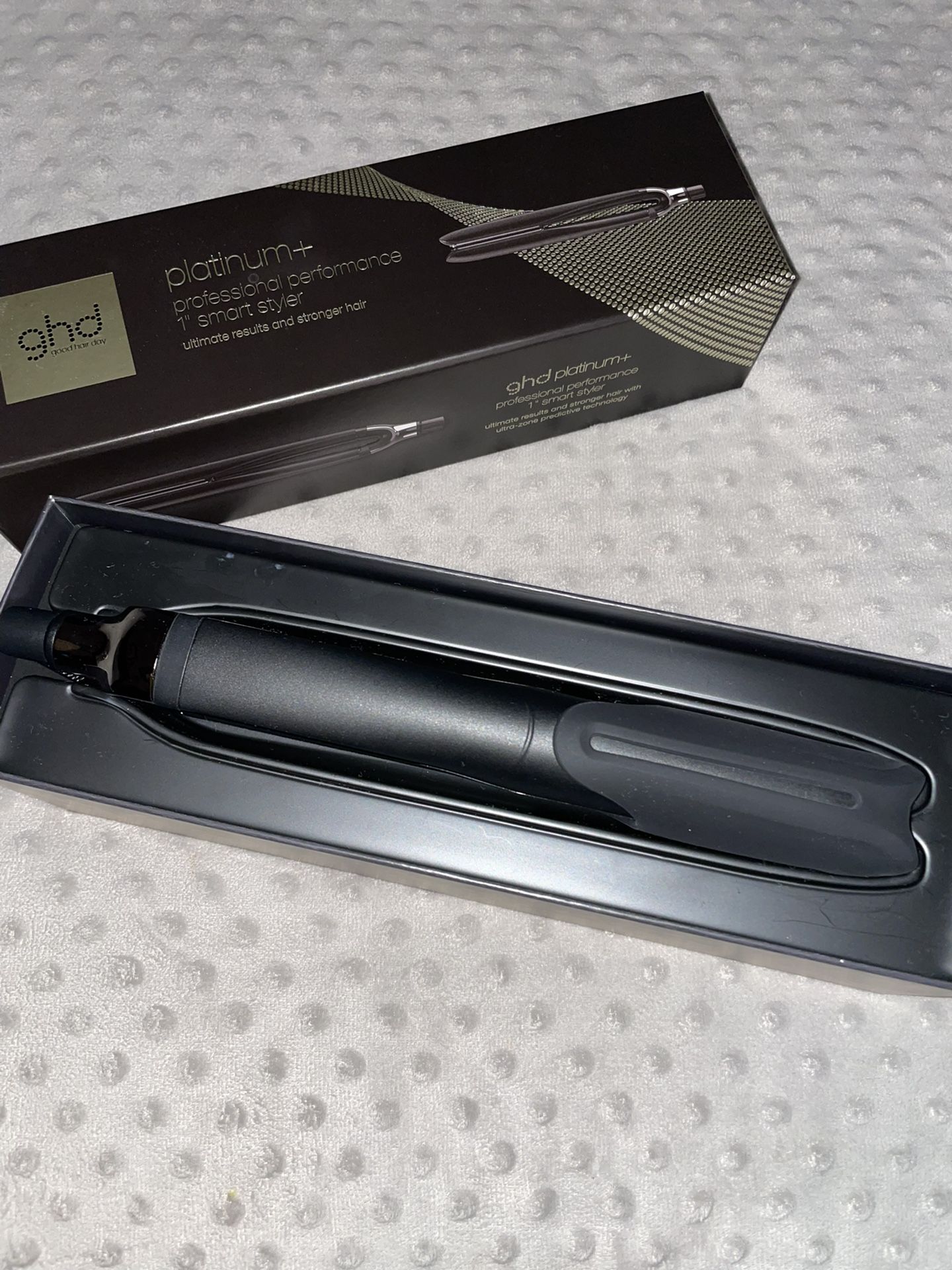 NEW GHD PLATINUM+ STYLER - 1" FLAT IRON