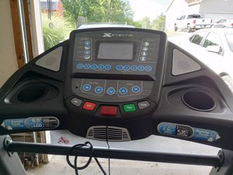 XTERRA TR600 Treadmill With Speakers And Fan  Thumbnail