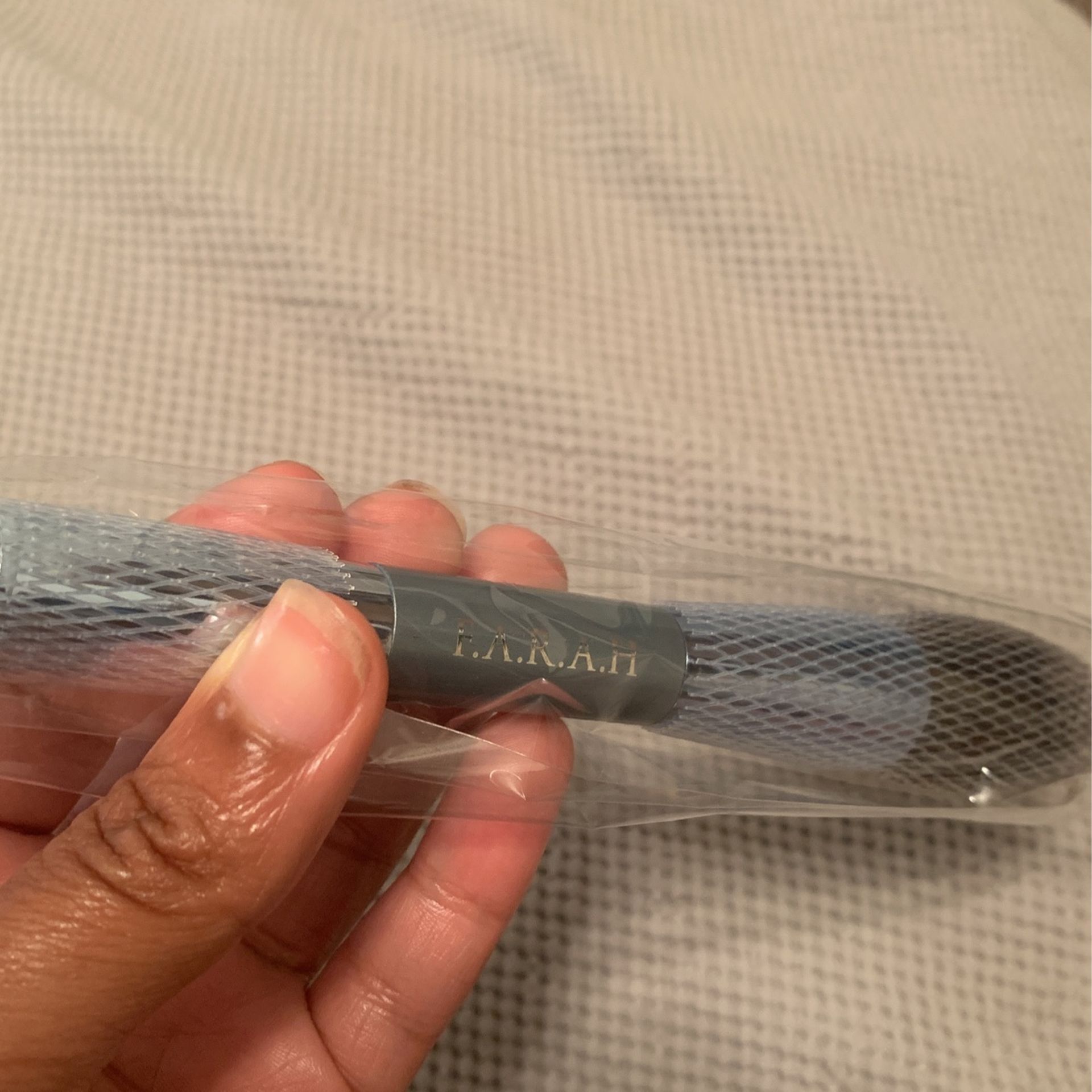 Makeup brush