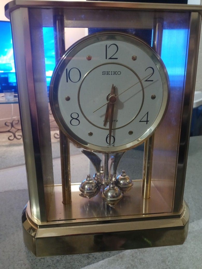 Seiko Quartz Anniversary Antique Clock
