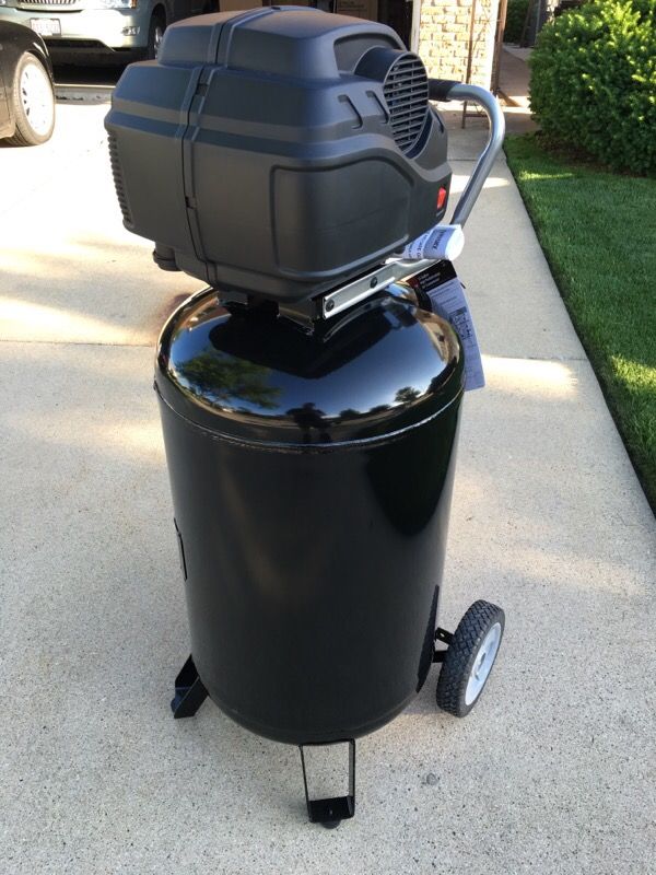 BRAND NEW Husky 33 Gallon Air Compressor Oil Free 110 Volt for Sale in