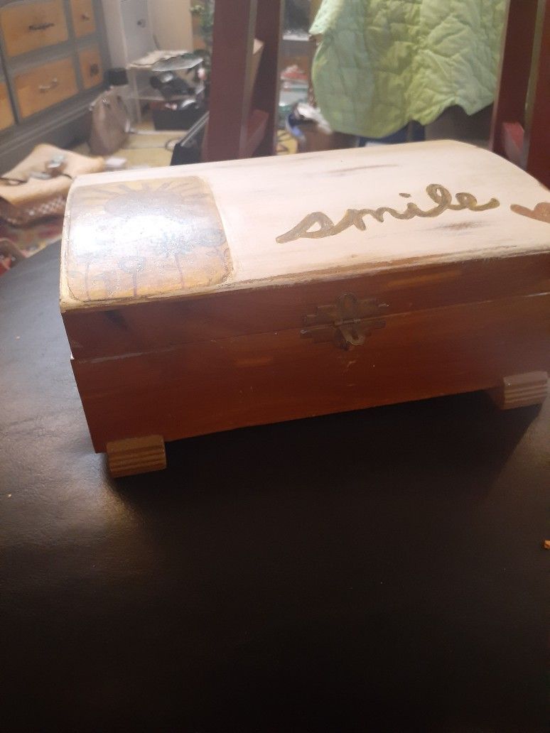 Small Cedar Box