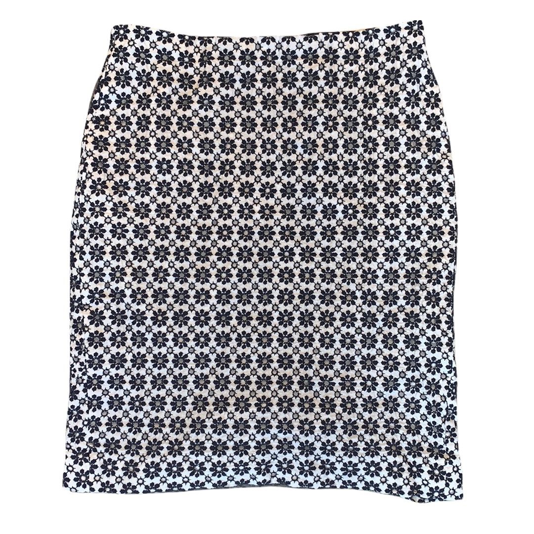 Ann Taylor White & Navy Blue Floral Eyelet Pencil Skirt Size 4