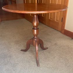 Handcrafted Antique Round Table Thumbnail