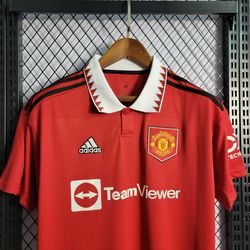 MANCHESTER UNITED  22/23 HOME KIT*S, M , L and  XL* Thumbnail