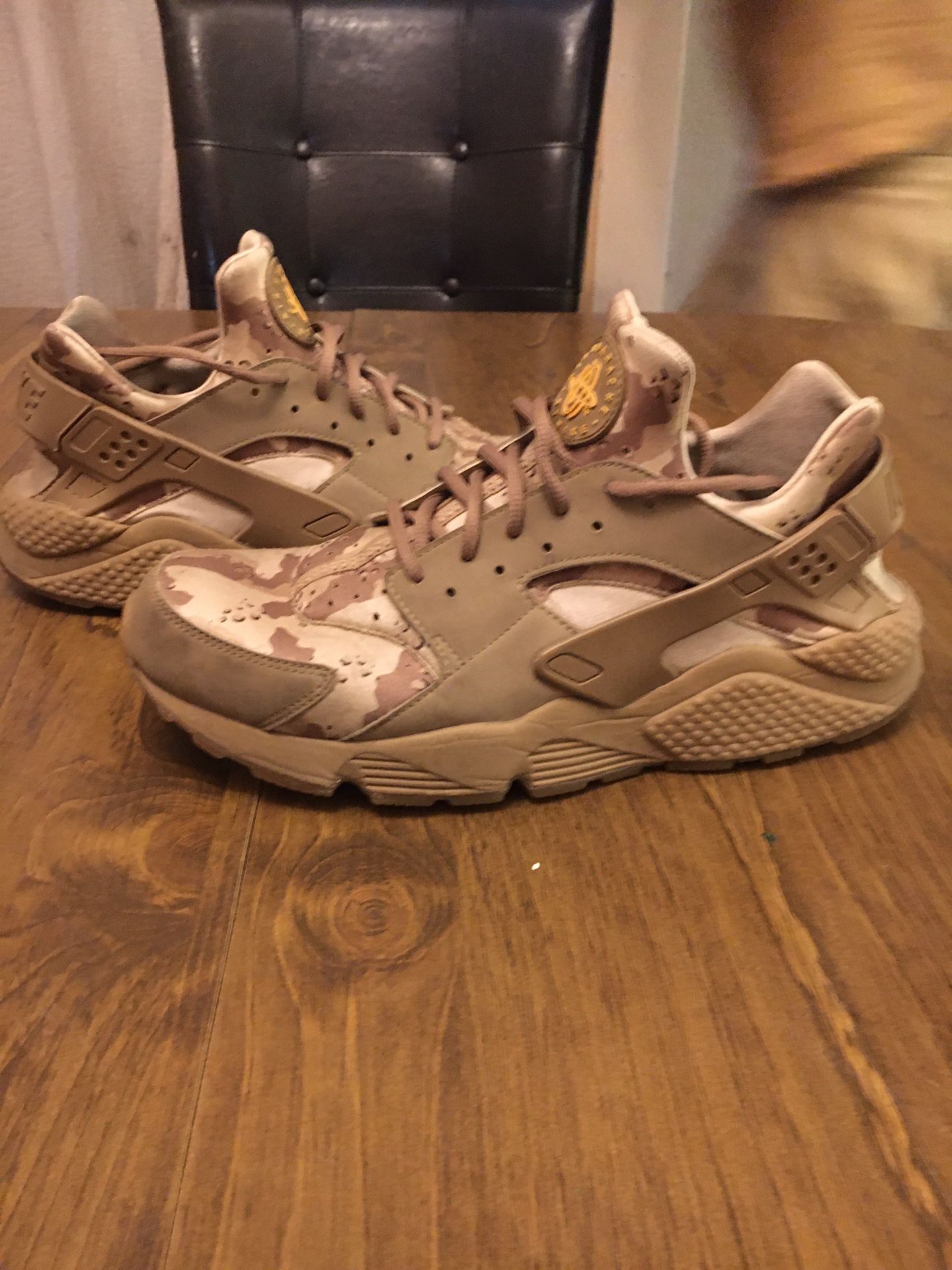 Nike Air Hurachi Camouflage Size13- Run Small
