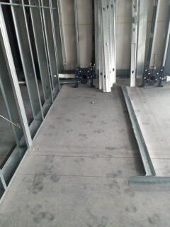 Need Sheetrocker With Experience abd A Helper With Experience