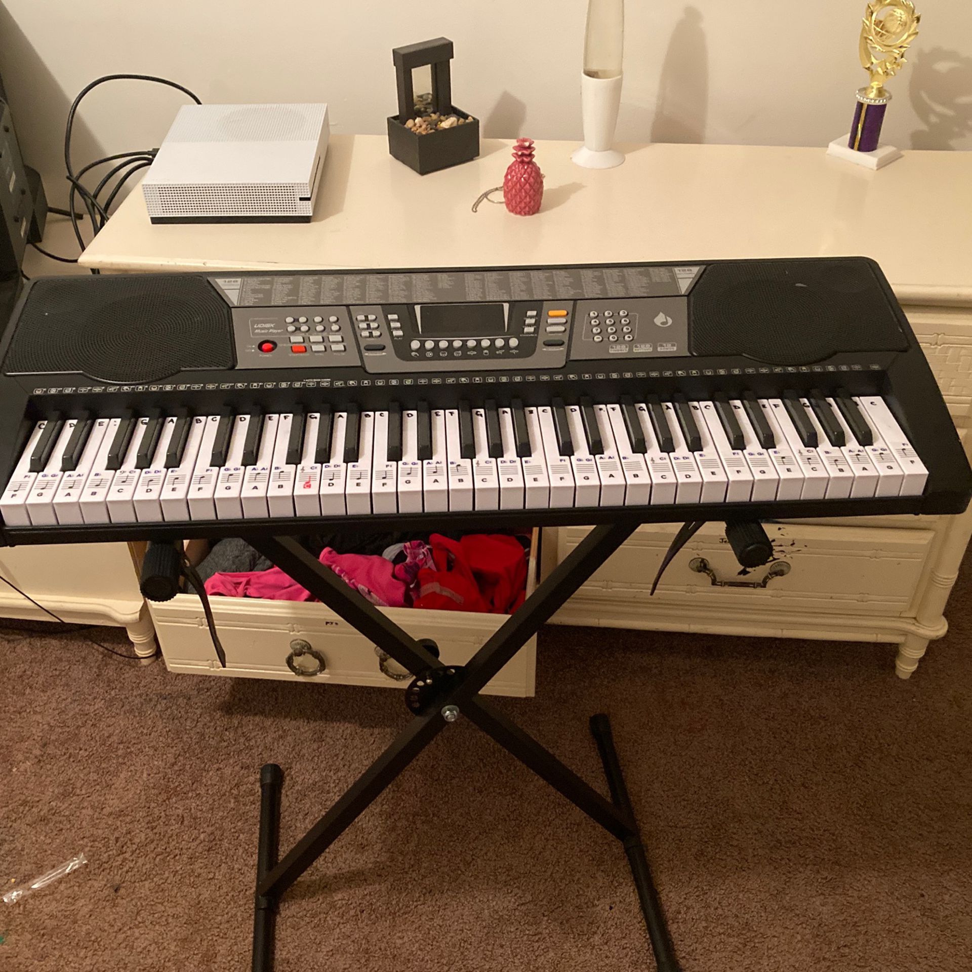 electric Piano for 130 bucks with stand.
