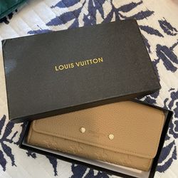 Tan Louis Vuitton Wallet  Thumbnail