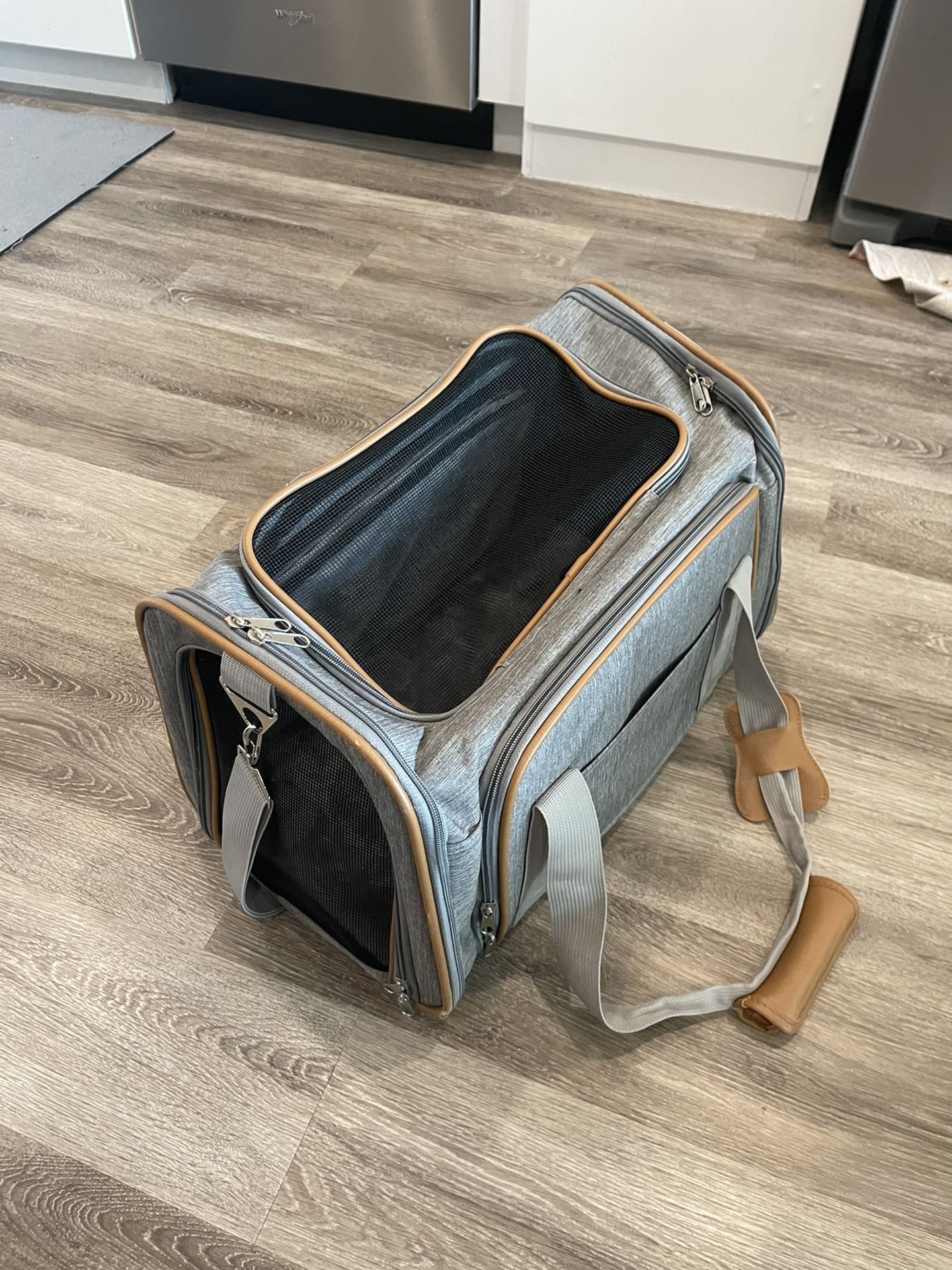 Premium Airline Approved Expandable Pet Carrier by Pet Peppy- Two Side Expansion, Designed for Cats, Dogs, Kittens,Puppies $60
