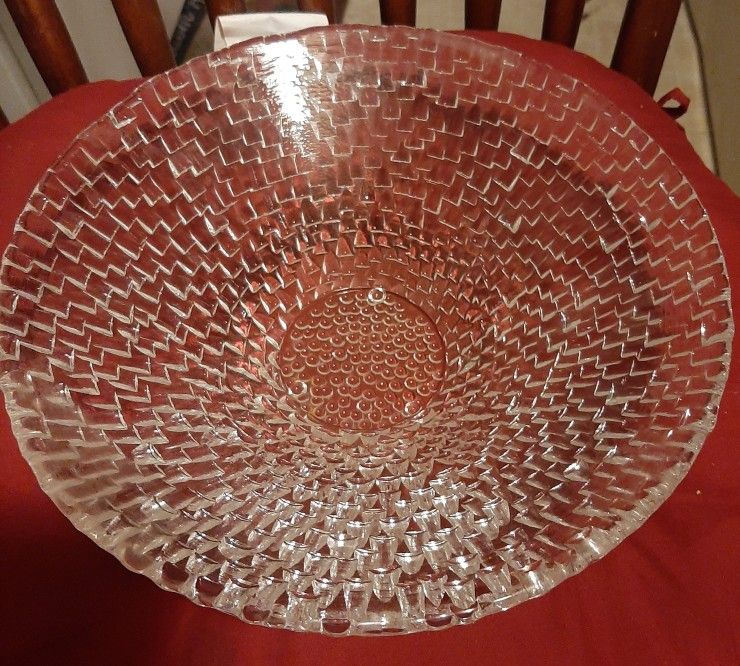 VINTAGE PILGRIM GLASS " SHAKE SHINGLE CASCADE " 10" FRUIT BOWL