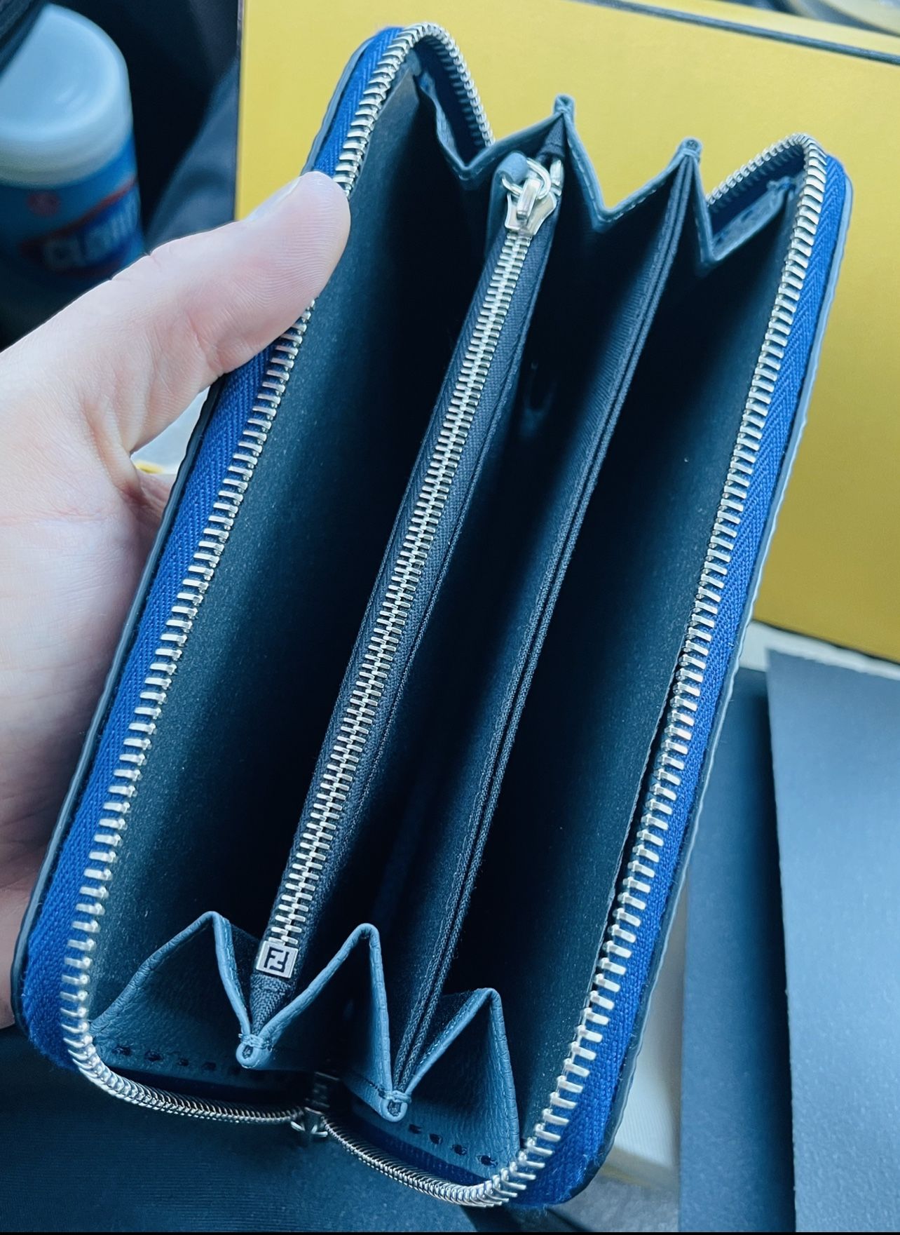 FENDI ROMA AUTHENTIC PEBBLED LEATHER WALLET