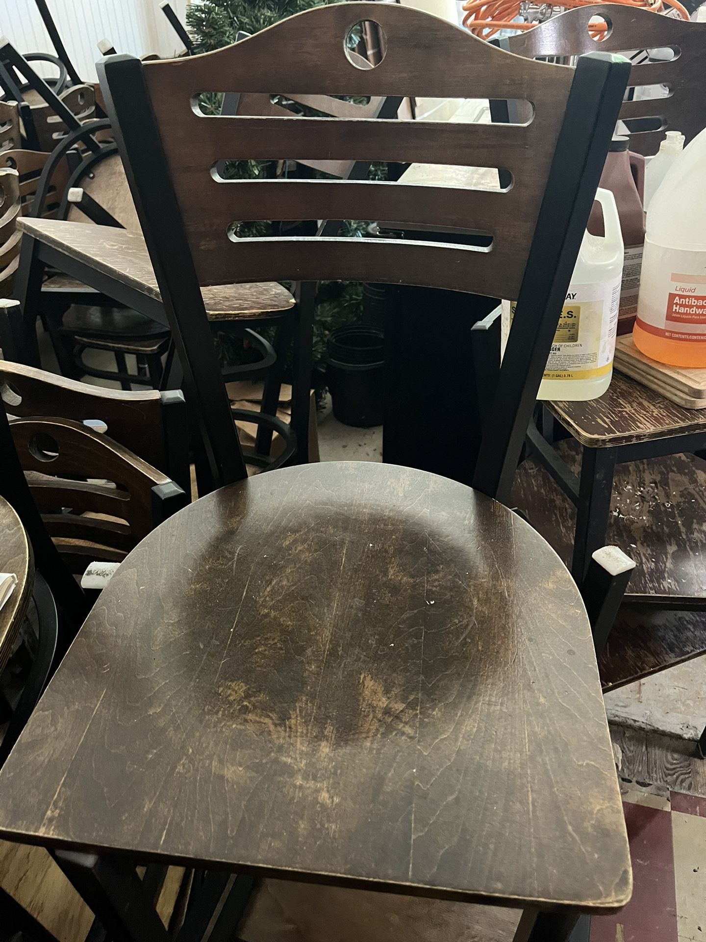 Restaurant Style Chairs 