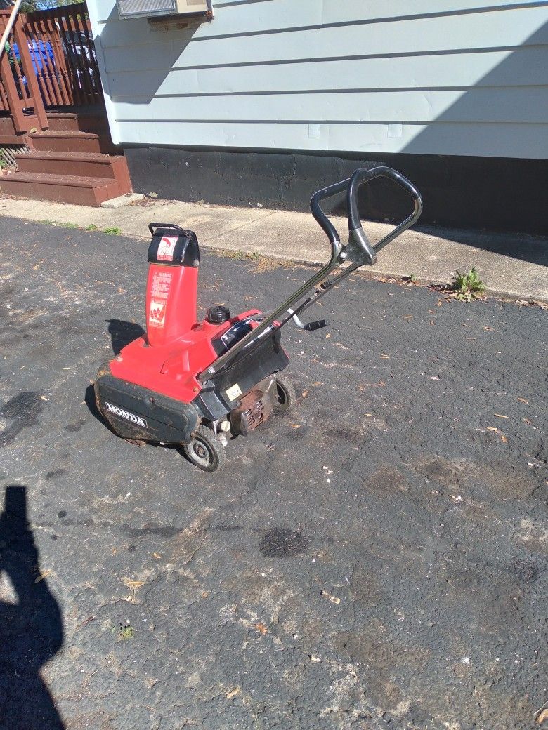 Honda Snow Blower 4 Cyl