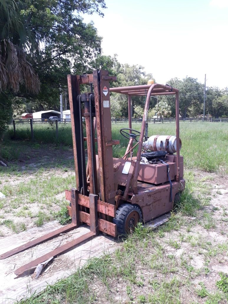 Forklift