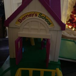 Barney Schoolhouse Play Set Thumbnail
