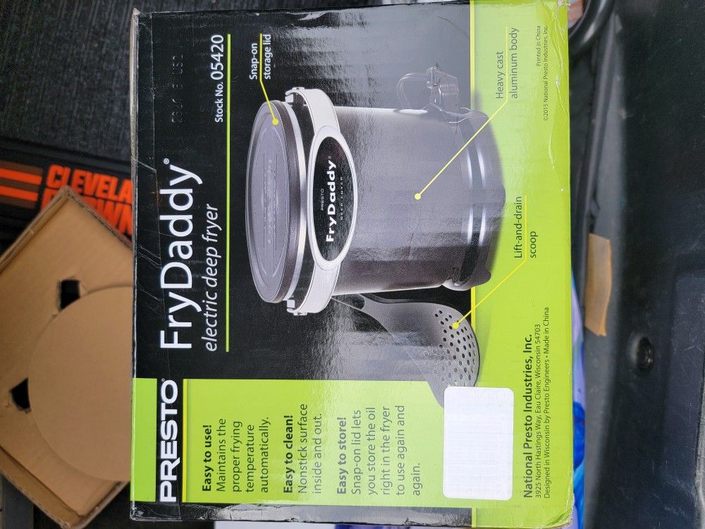 FryDaddy Electric Deep Fryer,Black $40 Obo