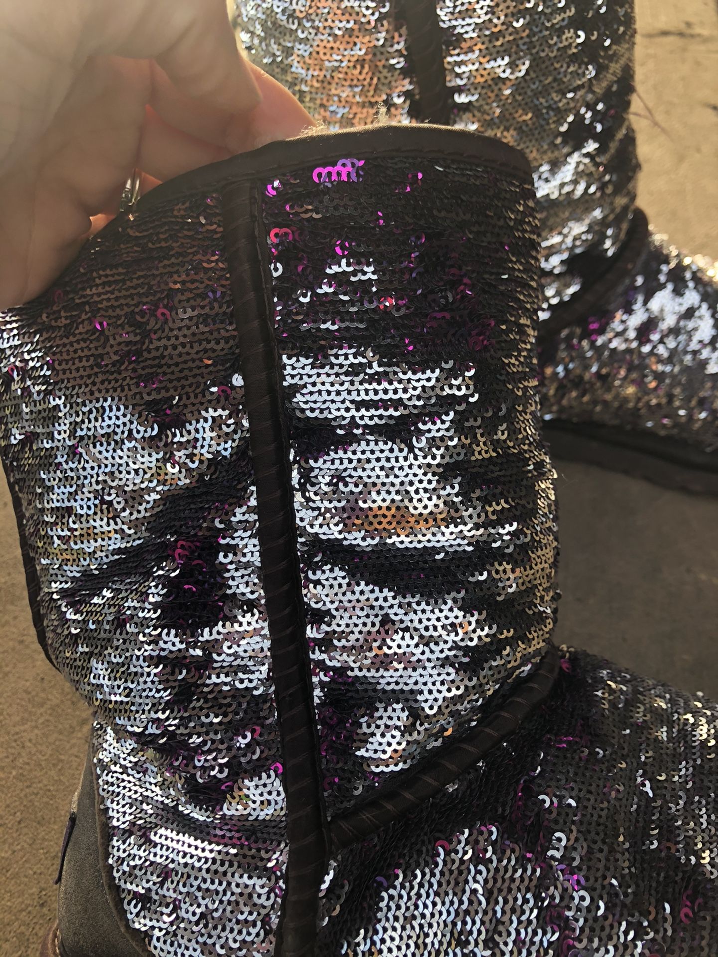 Ugg classic sequin boots size 8