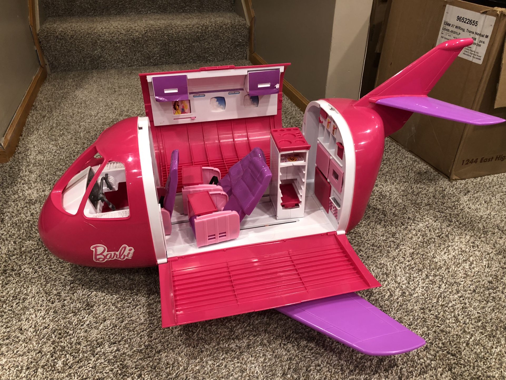 Barbie Glamour Jet