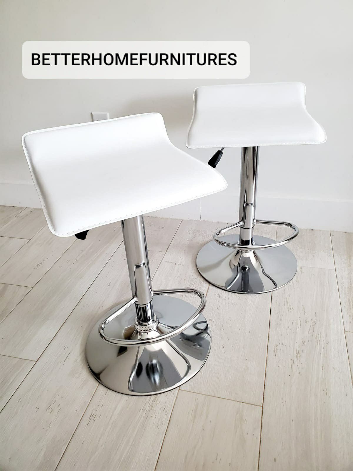 New bar stools in box/ adjustable barstools