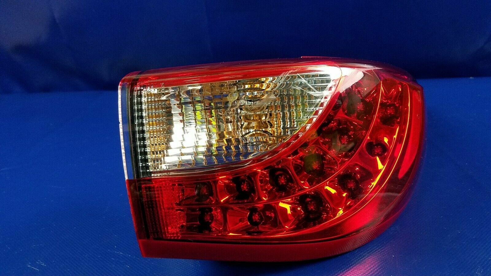 13-15 INFINITI JX35 QX60 RIGHT SIDE TAIL LIGHT LAMP QUARTER PANEL MOUNTED #69317