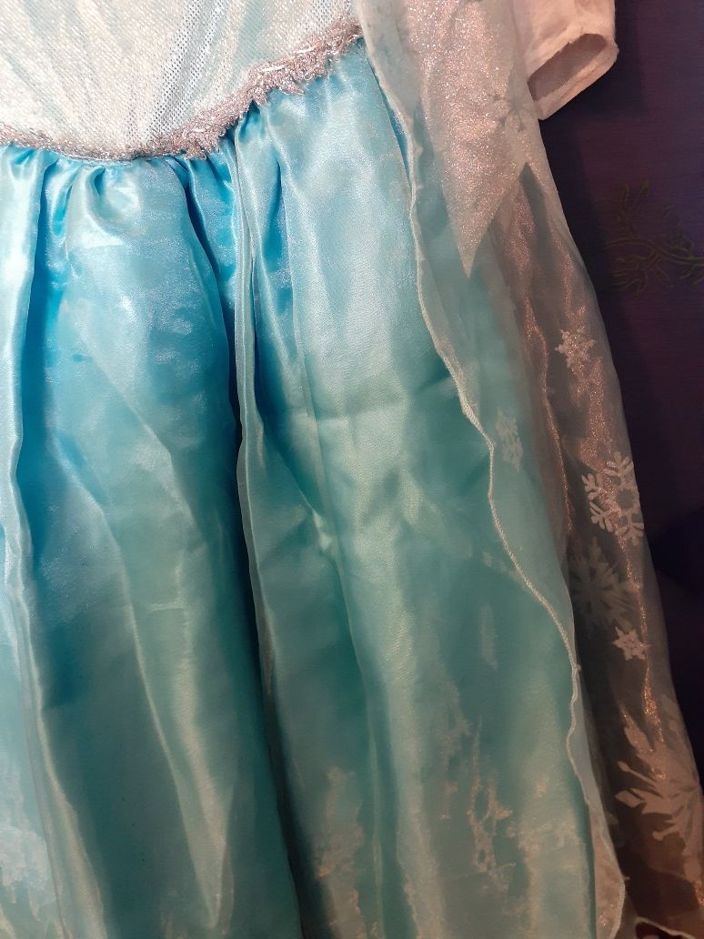 Size 3 to 5 elsa dress