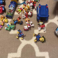 Paw Patrol Vehicles And Figures Thumbnail