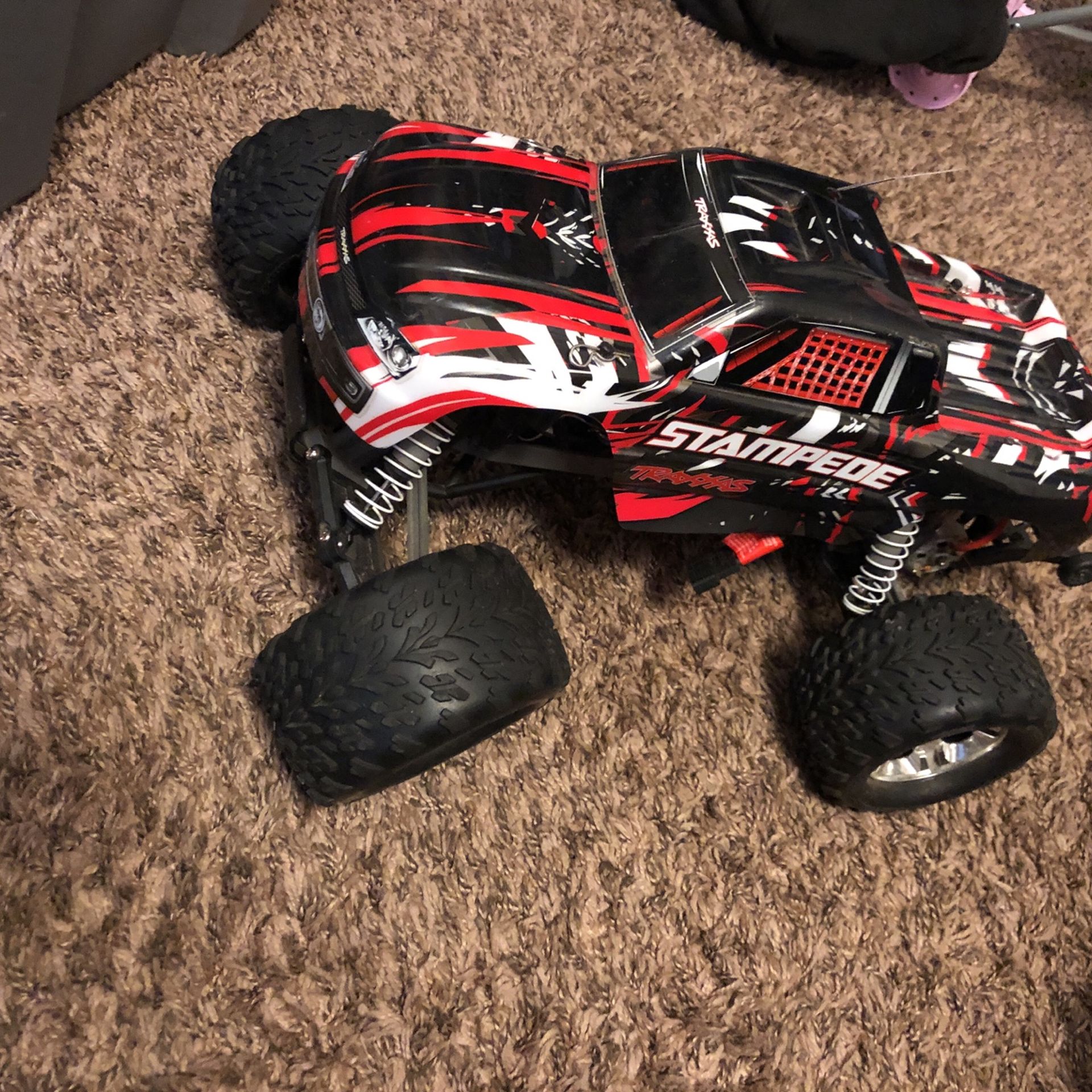 2W Stampede Traxxas. And 5000 NIMH Series5