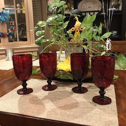 Red crystal stemware glassware Wine glasses poinsettia Flower pattern set of 4 Thumbnail