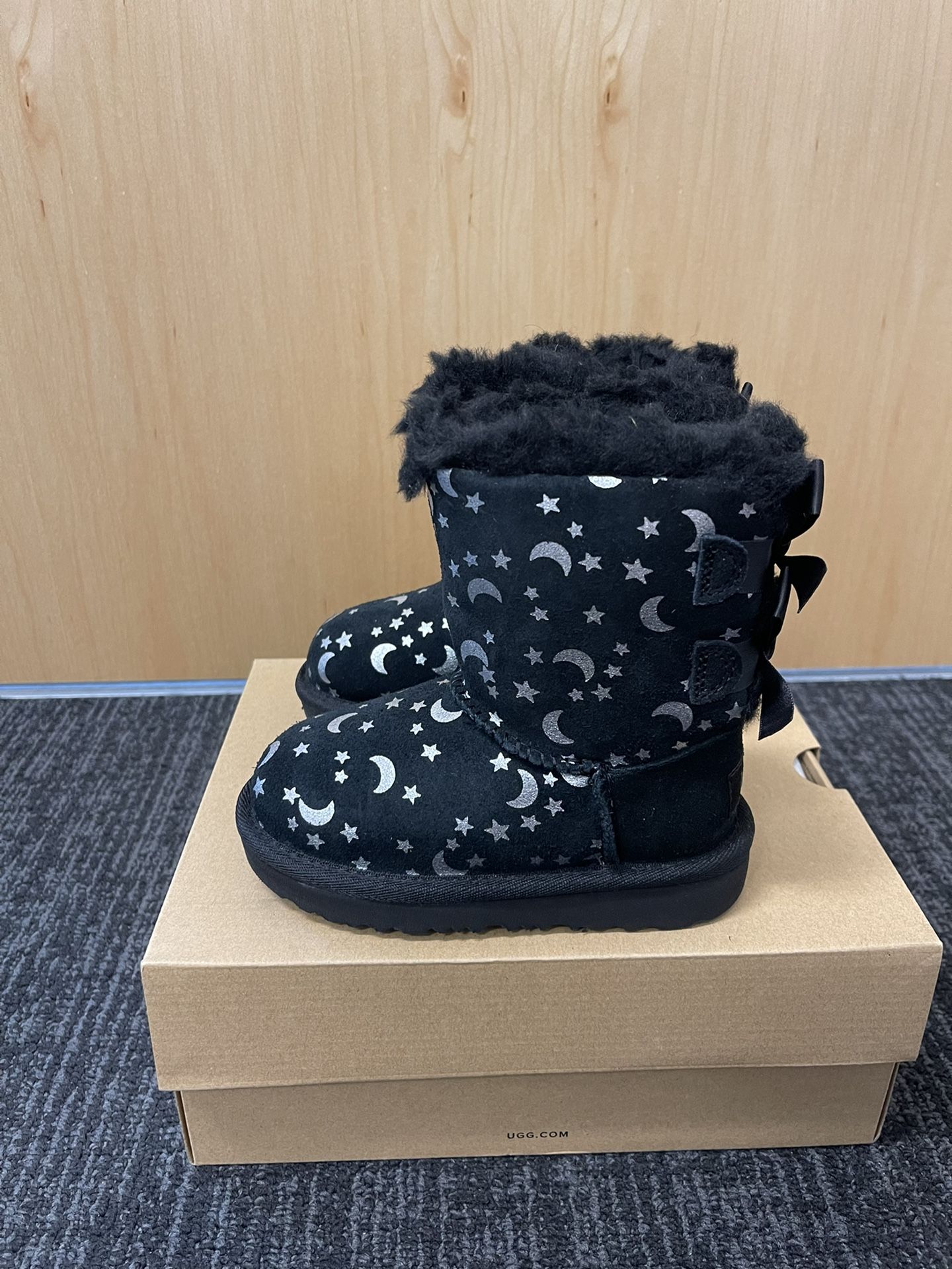 100% Authentic Brand New in Box UGG Bailey Bow Moon and Stars Boots / Color: Black / Toddler size 6, 7, 8, 11
