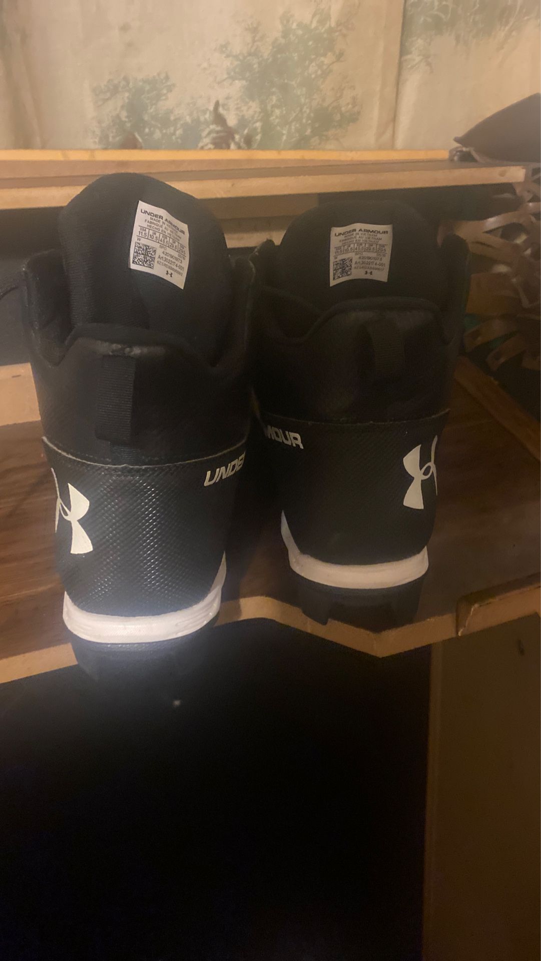 Umderarmor football cleats size 11.5