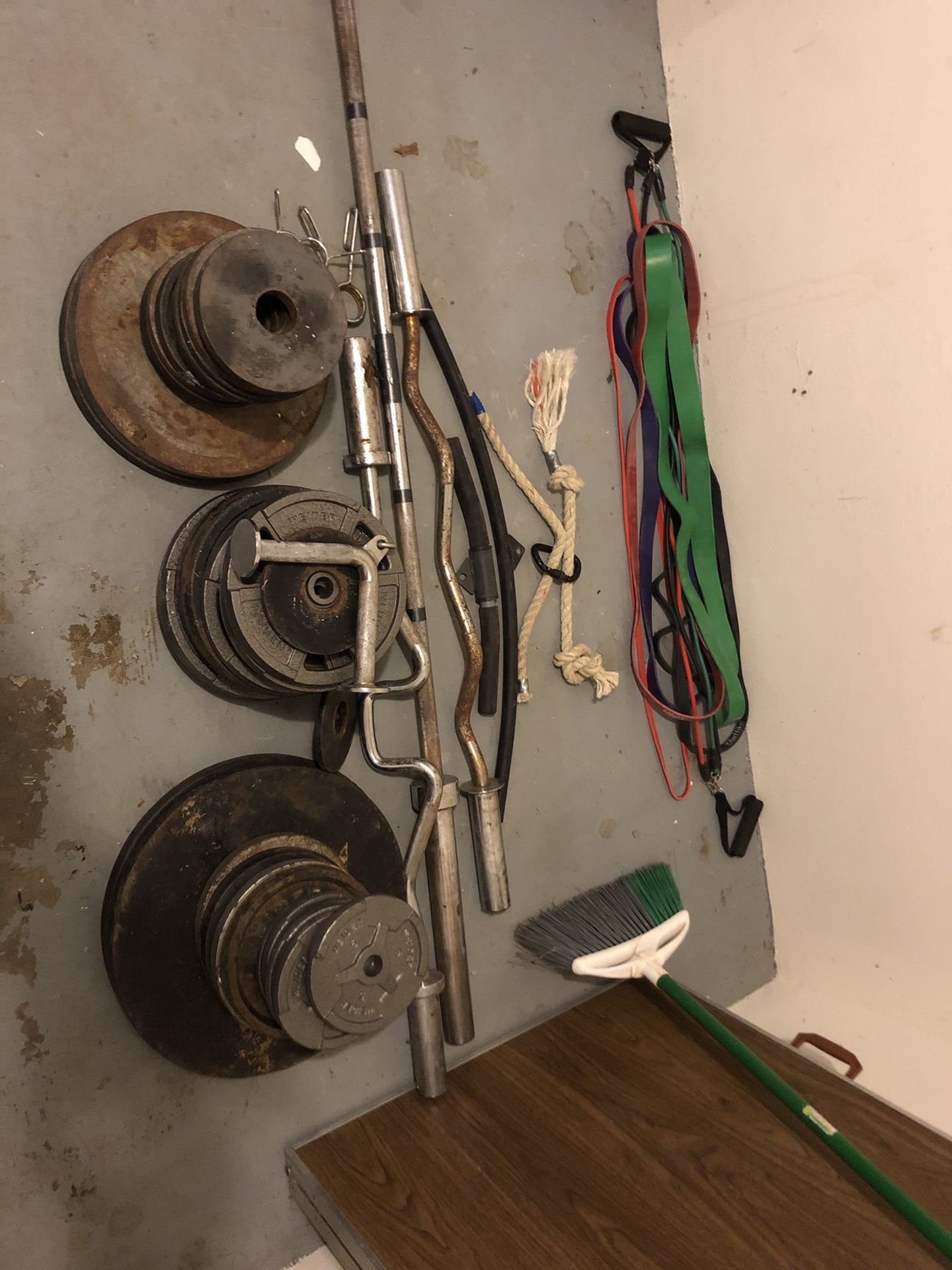 Tall bench rack and weights