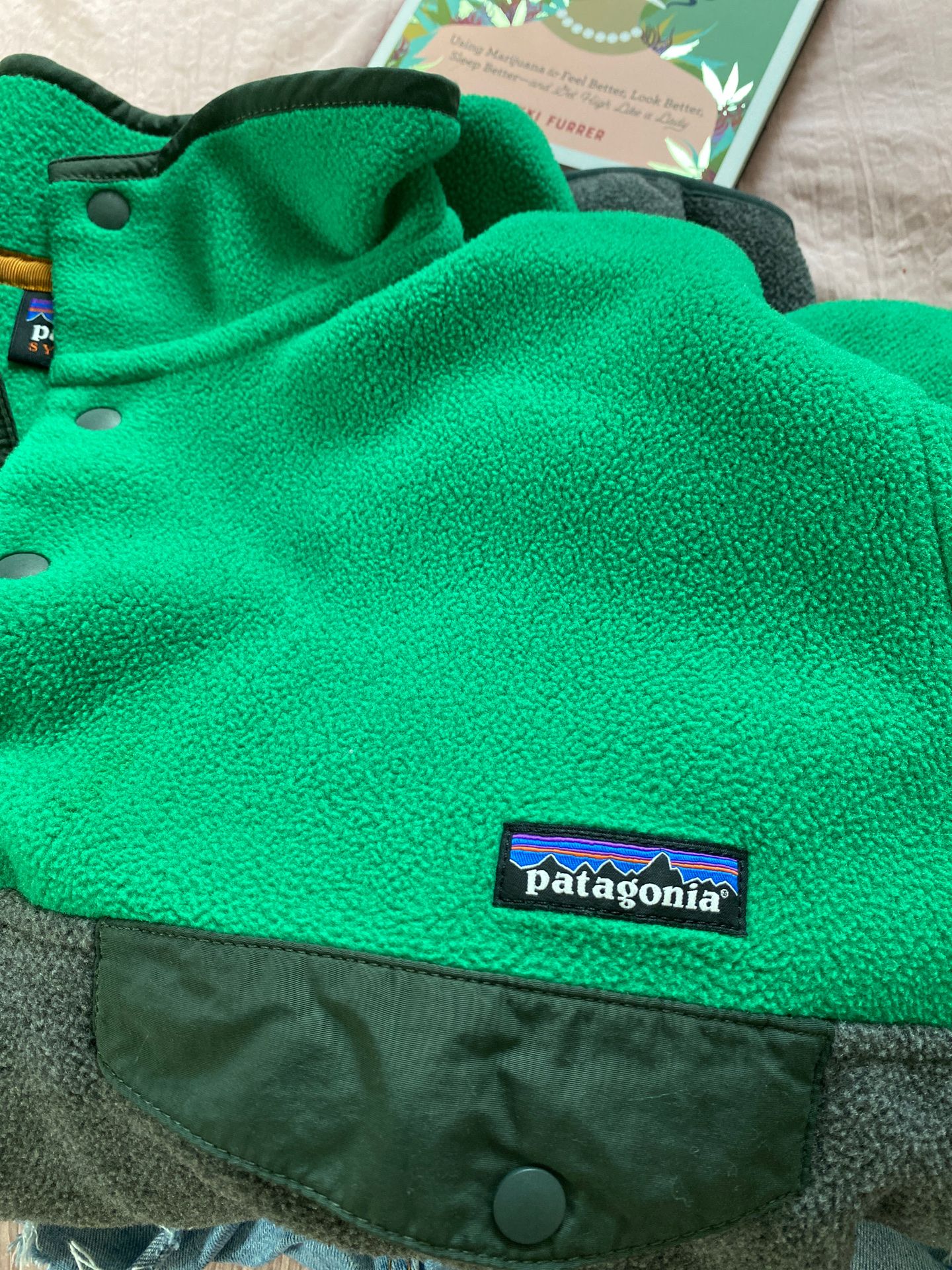 Patagonia Small Mens Pullover