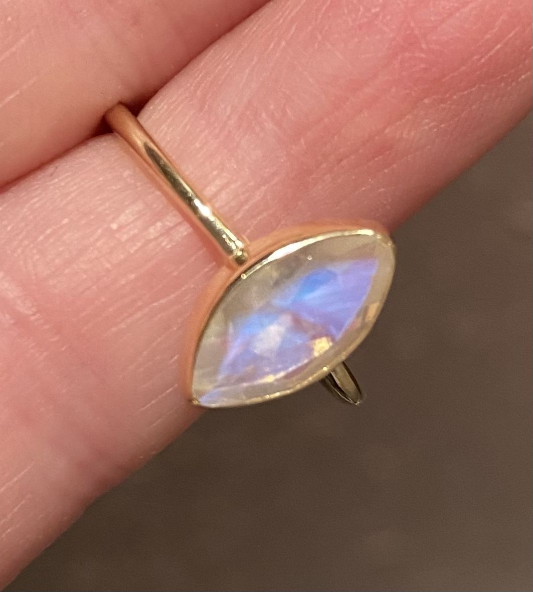 Exquisite 7x12mm Marquise Cut Natural Rainbow Moonstone Solitaire Gold Ring 925 Sz 7