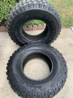 2 Dunlop Big Truck Tires With Lots Of Life 31/10.50/R15 Thumbnail