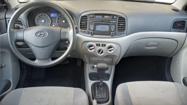 2010 Hyundai Accent