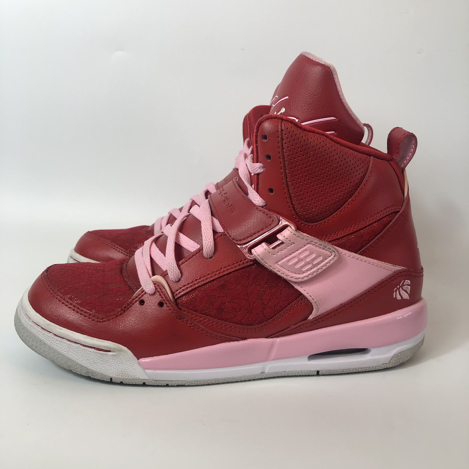 Nike Air Flight 45 High Girls Size 7Y Red/Pink V-Day 547769-605 for Long Beach, CA - OfferUp
