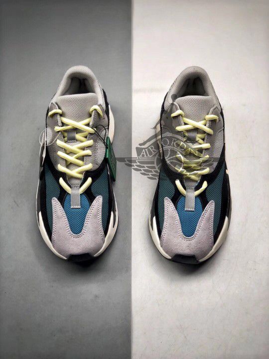 Adidas Yeezy Boost 700 Wave Runner Solid Grey Never Used
