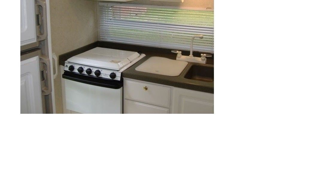 2002 Keystone Outback 25FB TRAVEL TRAILER