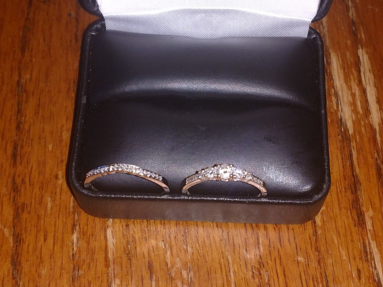 Wedding ring set for sale