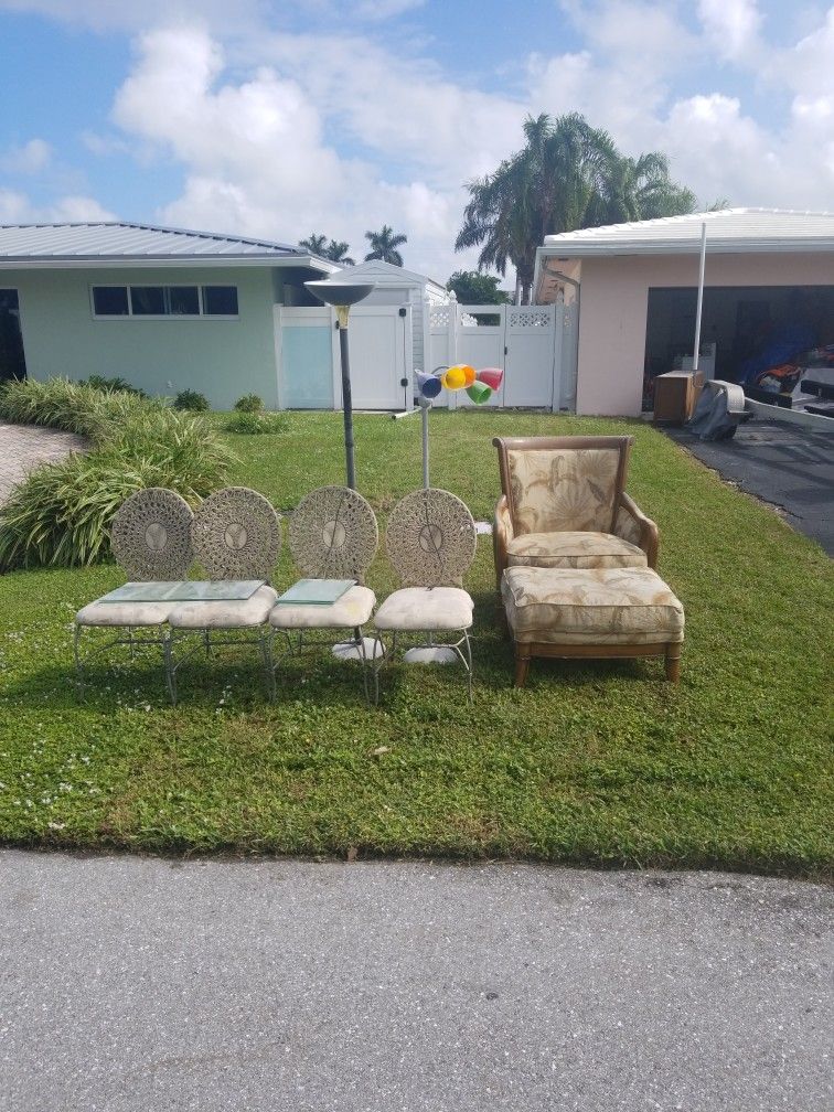 Free Furniture On Curb for Sale in Fort Lauderdale, FL OfferUp