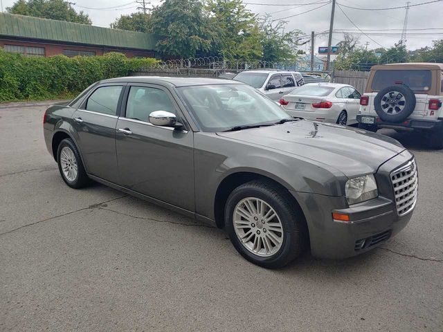 2010 Chrysler 300 Series