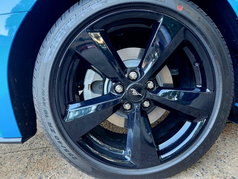 Wheel And Tire 19×8.5