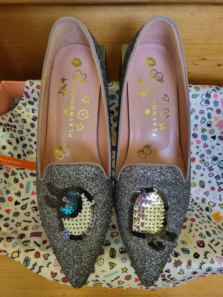 Play No More Shoes Size 6 For Sale In Garnerville Ny Offerup